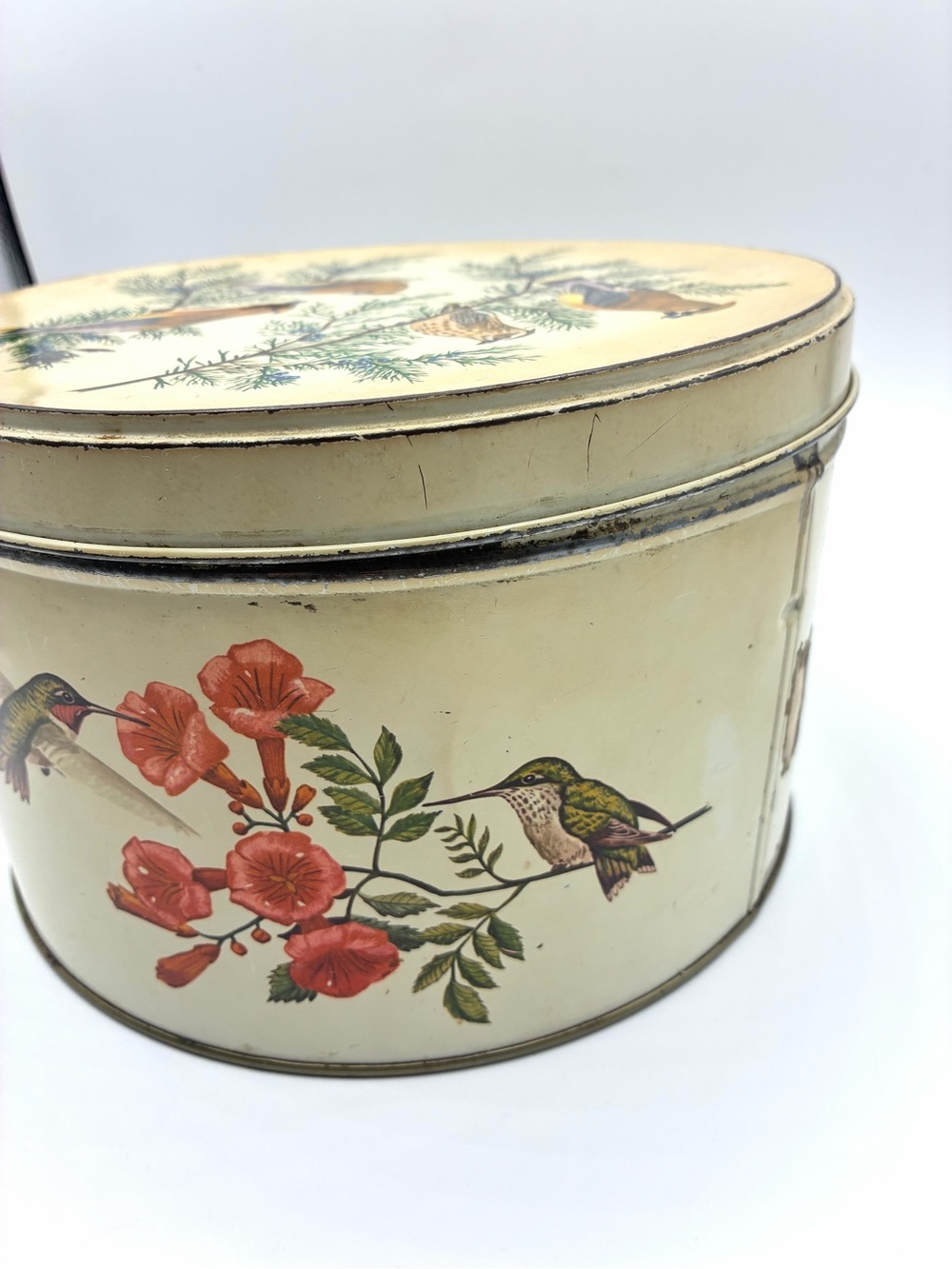 Vintage Tom Sturgis Bird Tin Round Metal Storage Box Cottagecore - Picture 6 of 16